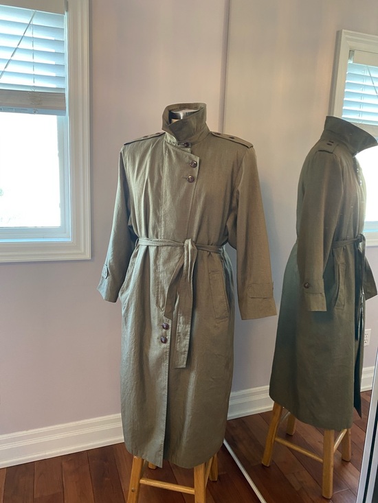 Jackets & Blazers - Dallaird’s army green trench lightweight coat ladies size M